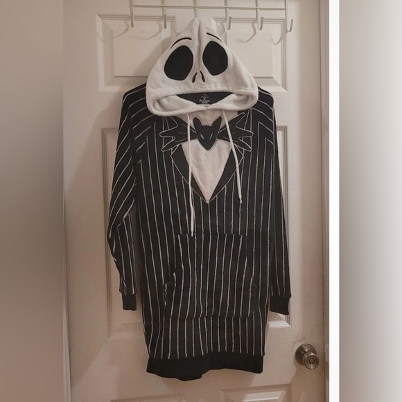 Disney Jack Skellington Nightmare before Christmas Pajama Set Socks NEW Sz 8/10 - Picture 2 of 14